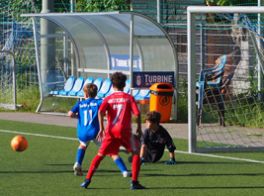 In der Anfangsphase vergibt Turbines U11 gute Chancen gegen den HFC