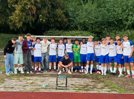 Unsere B-Junioren nach dem Pokalsieg bei der SG Buna
